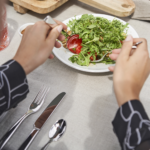 ست قاشق و چنگال 100 پارچه زولینگ مدل - Zwilling King 100-Piece Cutlery Set - تصویر 5